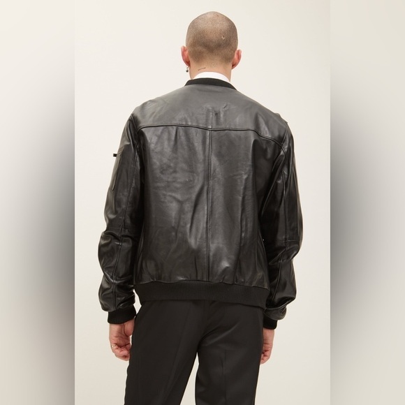 LEATHER BOMBER JACKET - BLACK
Ron Tomson men’s large - Picture 6 of 11